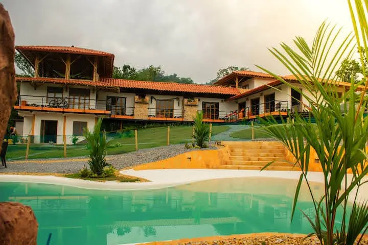 Finca Cond 5 Estrellas